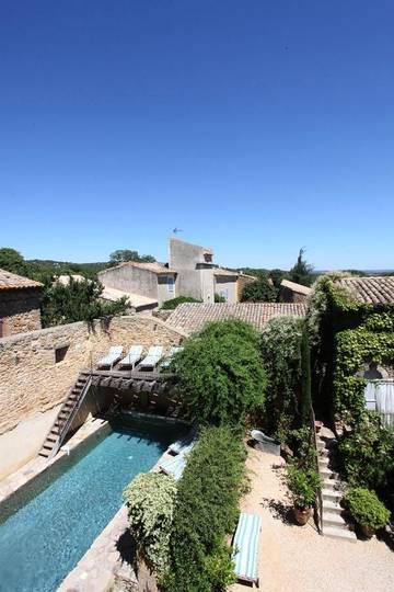 Cottage pour 2 personnes, avec jardin ainsi que terrasse et piscine à Aigaliers