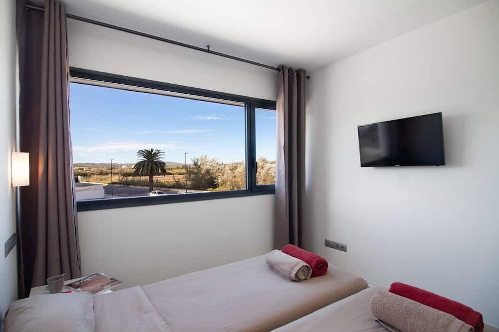 Ganze Wohnung, Schöne 2 Schlafzimmerwohnung In Marina Botafoch in Talamanca, Ibiza Stadt