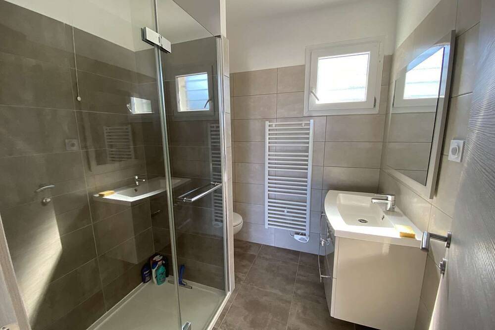 Entire apartment, Évasion vue mer à Farinole - 15 m² terrace, 2 minutes from the beach in Farinole, Calvi region