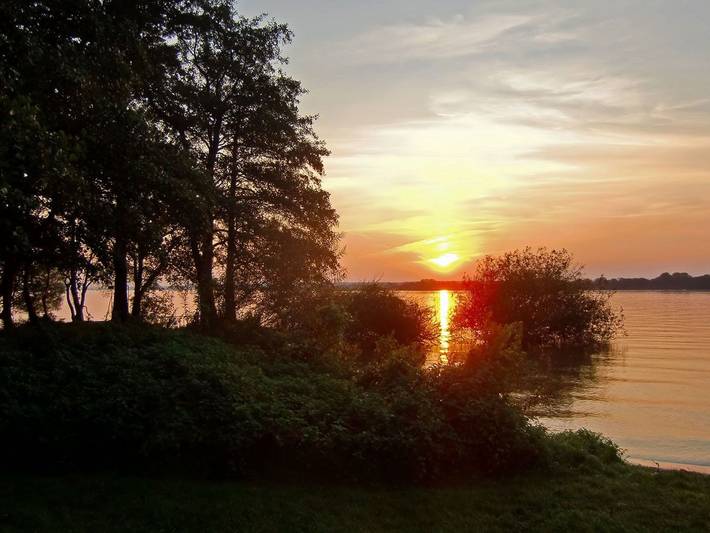Ferienwohnung für 8 Personen, mit Balkon und Garten sowie Sauna und Seeblick in Dobin am See - 4