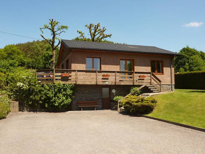 Location de vacances pour 10 personnes, avec Balcon/Terrasse ainsi que Jardin et Sauna à Malmedy