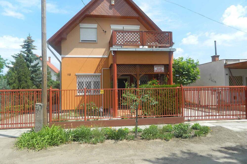 Ganze Wohnung, Ferienwohnung in einer schöne Gegend in Cserkeszőlő, Komitat Jaß-Großkumanien-Sollnock