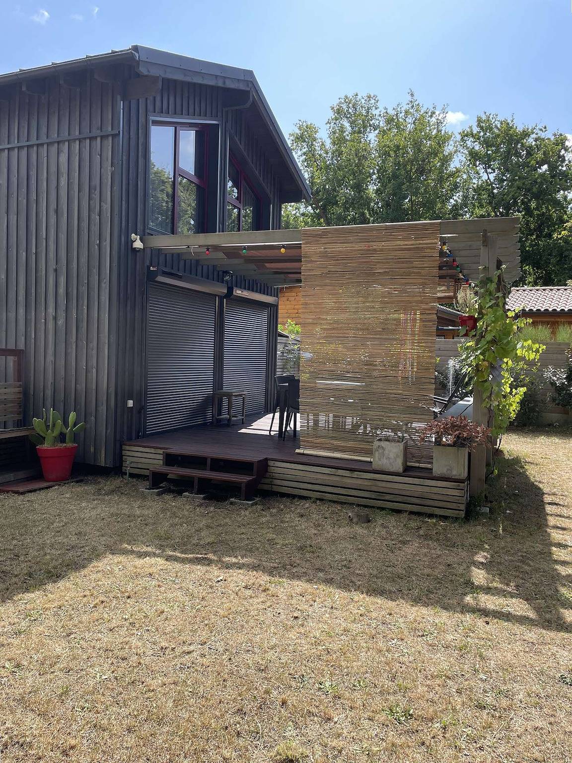 Maison en bois décorée avec goût in Soulac-sur-Mer, Région de Lesparre-Médoc
