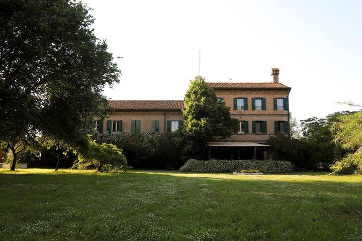 Agriturismo per 2 persone, con giardino e panorama in Provincia di Ferrara