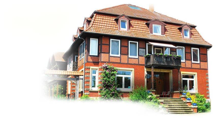 Ferienwohnung, mit Terrasse und Garten in Hessisch Oldendorf - 2