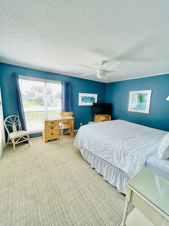 Vacation rental for 6 people, with hot tub and balcony as well as pool in Destin