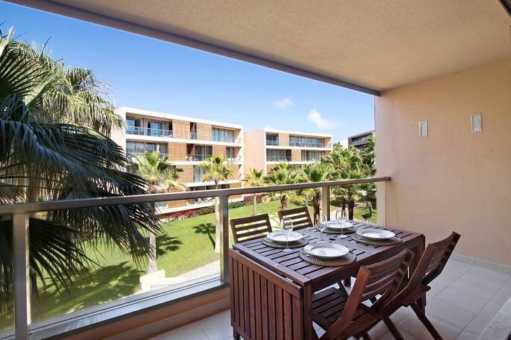 Appartement entier, Apartamento Salgados Sol e Sal avec piscine, Wi-Fi, A/C et jardin in Guia, District de Faro