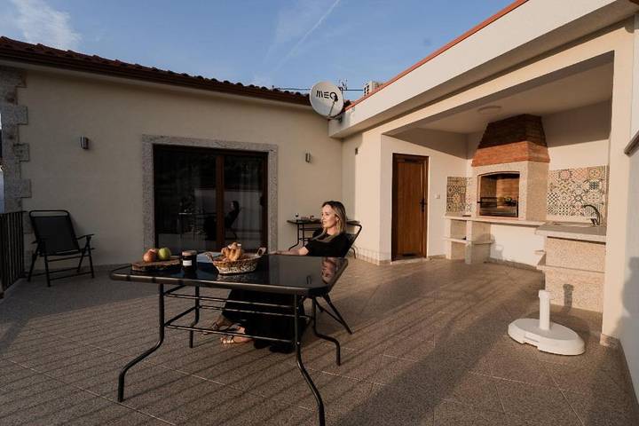 Casa de férias para 4 pessoas, com Varanda e Terraço e ainda Jardim and Piscina em São João da Pesqueira
