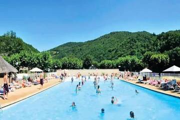 Camping pour 4 Personnes dans Saint-Martial-Entraygues, Massif central, Photo 3