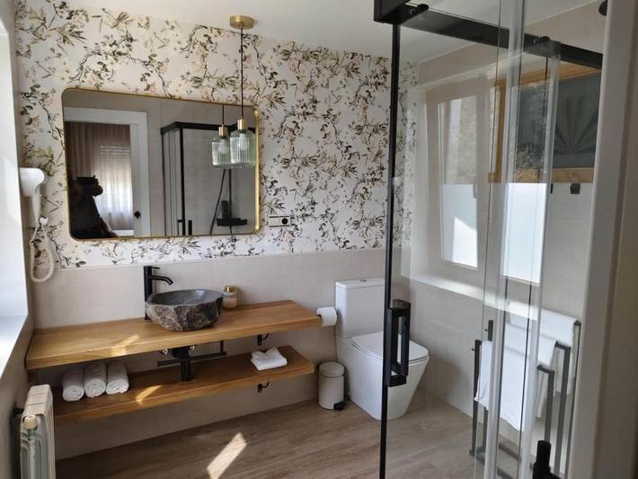 Casa rural para 3 personas, con jardín además de piscina y vistas, Se admiten mascotas en Galicia - 3