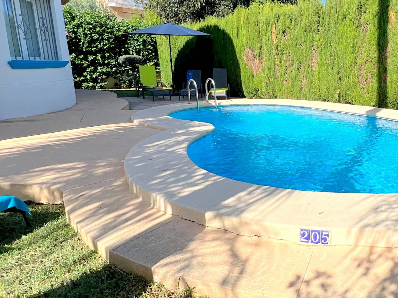 Denia: Villa élégante avec piscine privée à 400m de la plage, pour 6 personnes in El Palmar, Costa Blanca