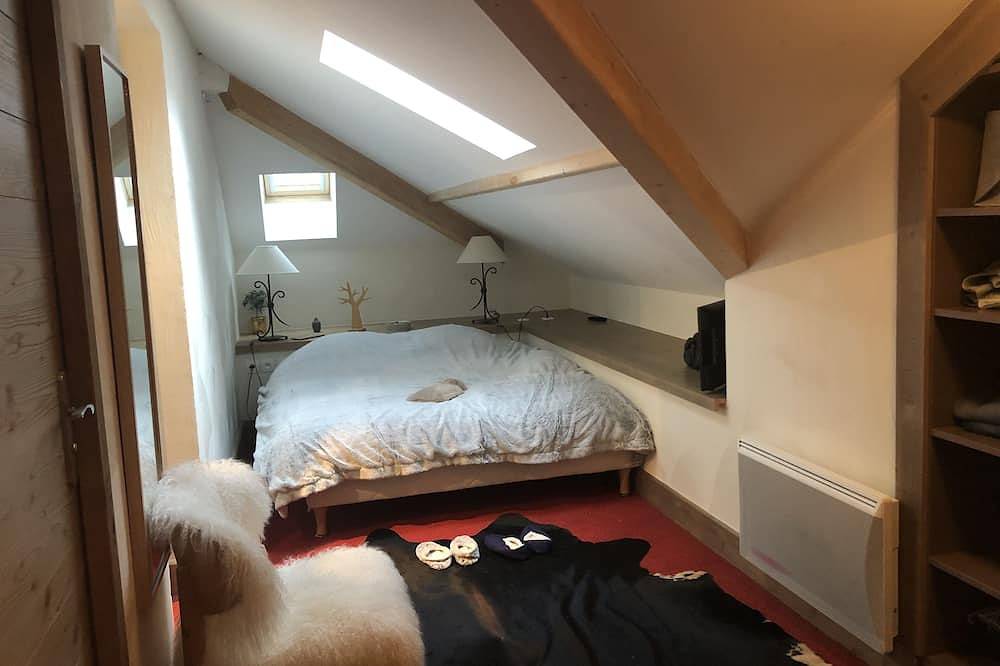 Appartement entier, Penthouse \"\"120m2 Piscine Sauna Antares 4* in Station de Risoul, Risoul