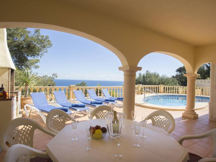 Chalet para 8 personas, con jardín además de terraza y jacuzzi, Se admiten mascotas en Marina Alta - 4