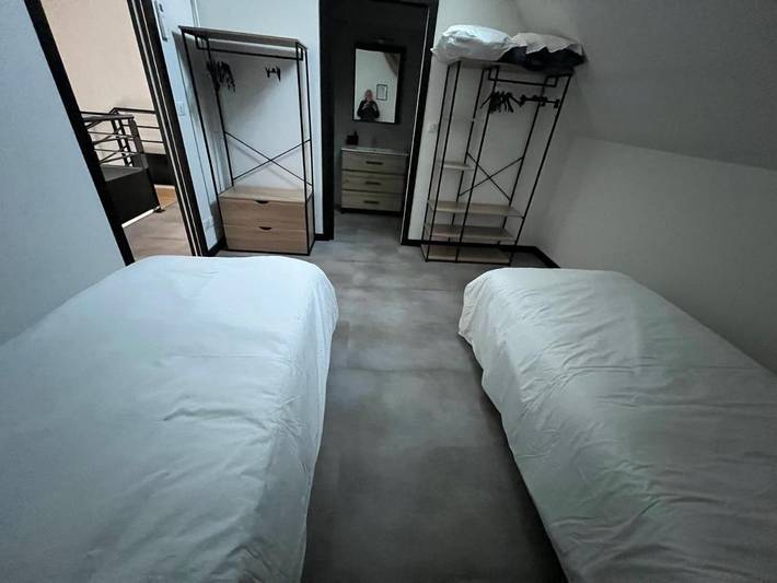 Location de vacances pour 13 personnes, avec terrasse et piscine à Nabirat - 4