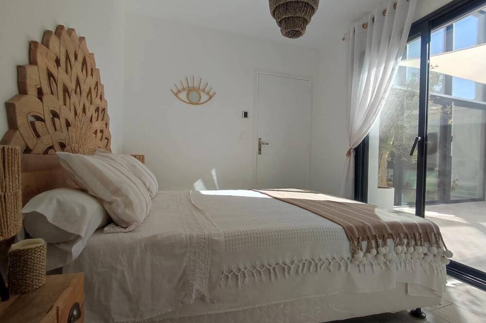 House for 6 people, 3 bedrooms, 2 bathrooms, 3 Wcs, swimming pool, air conditioning and mosquito nets. in Perpignan, Mittelmeerküste (Frankreich)