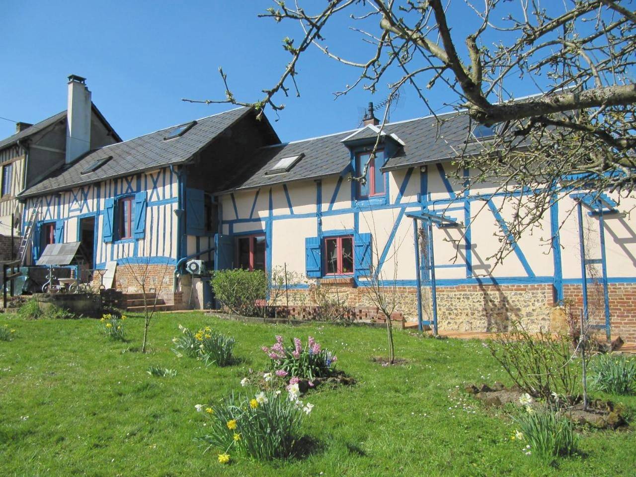 La Roseraie du Prieure in Rosay-sur-Lieure, Région de Les Andelys