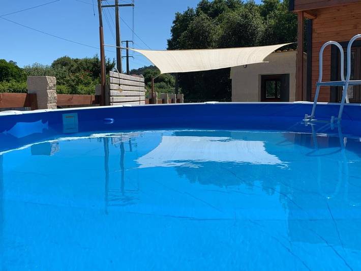 Location de vacances pour 3 personnes, avec piscine ainsi que jardin et vue à Cangas - 4