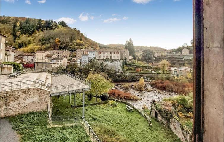Location de vacances pour 5 personnes à Olliergues