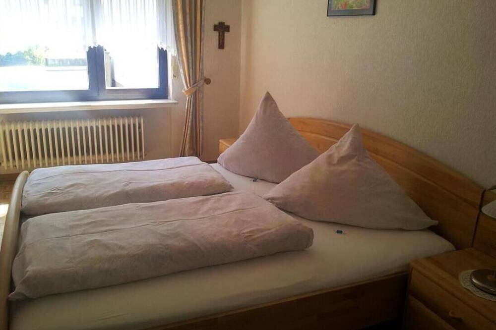 Ganze Wohnung, Ferienwohnung \"Bei Bauesch\" in Leimbach - Nähe Nürburgring in Leimbach, Ahrtal