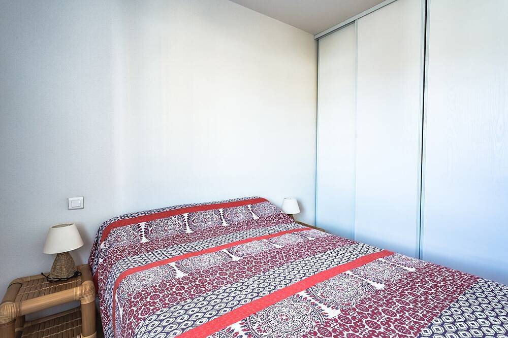 Apartamento entero, Sanguinet beautiful apartment sleeps 4/6 in residence with swimming pool in the center of town and... in Sanguinet, Côte d’Argent