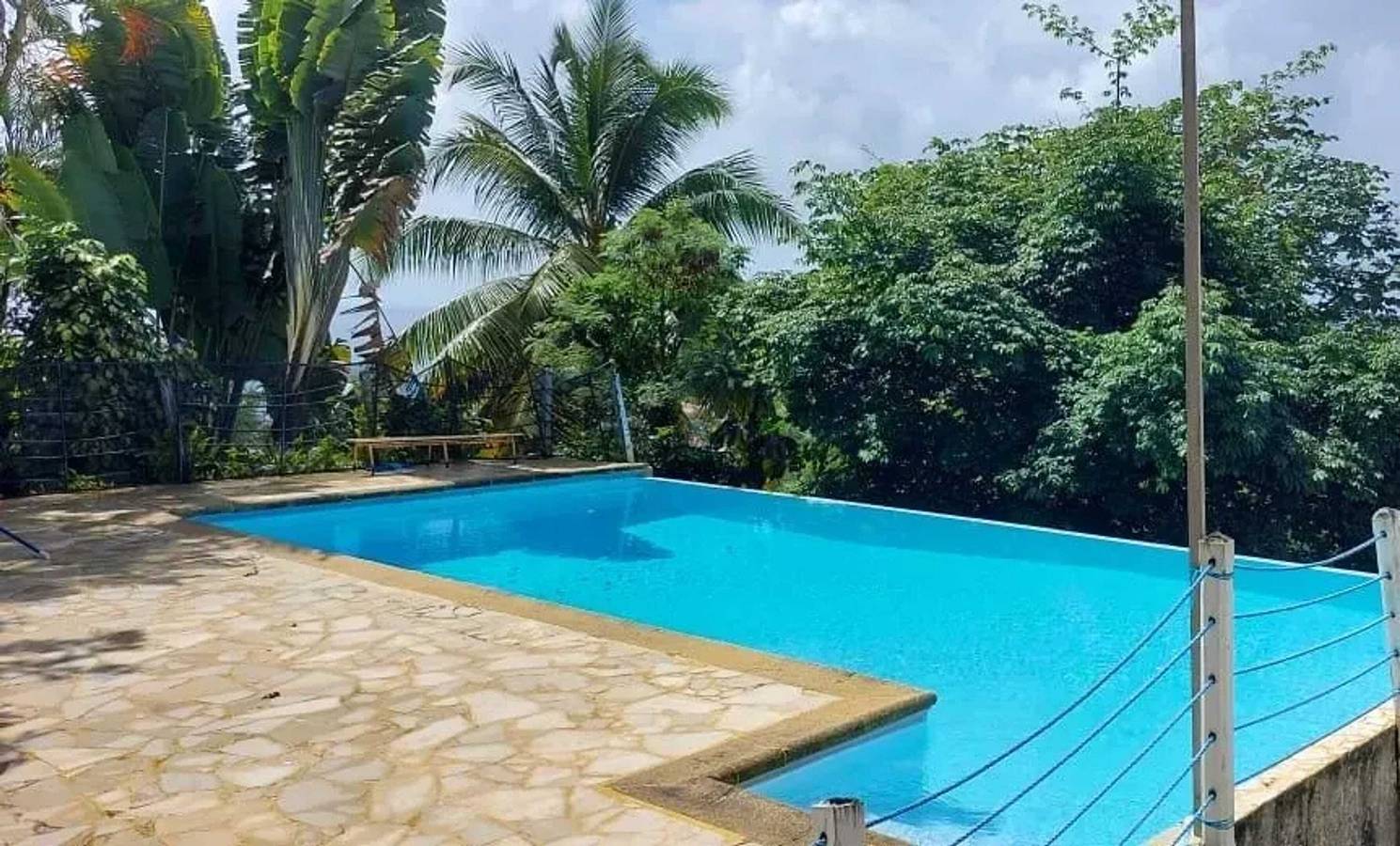 Ganze Wohnung, Geräumige 80m² Wohnung in Sainte-Luce mit Pool in Sainte-Luce, Martinique