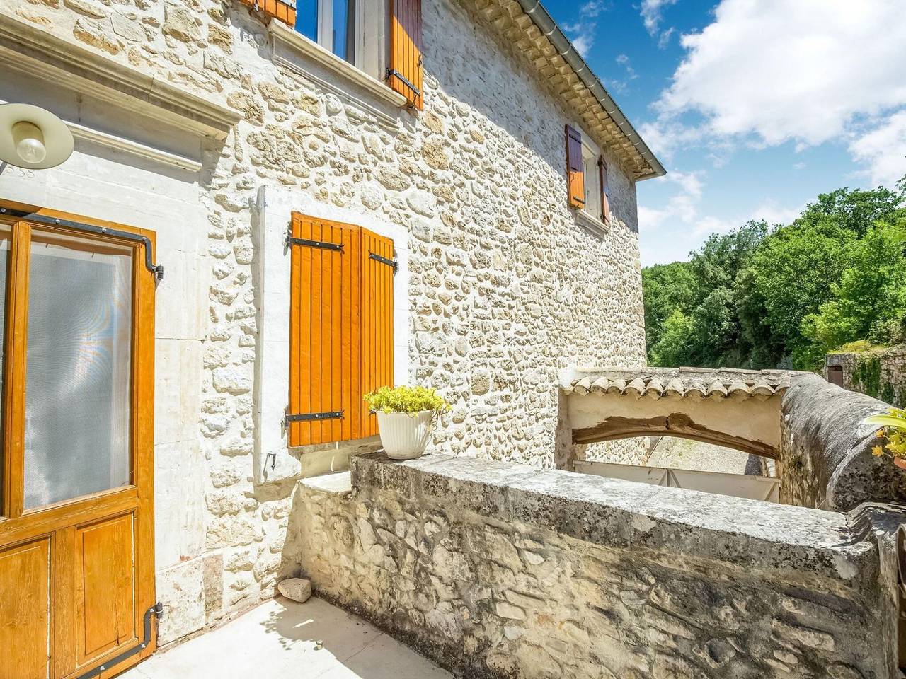 Maison de vacances pour 6 personnes avec jardin in Montclus, Région de Nîmes
