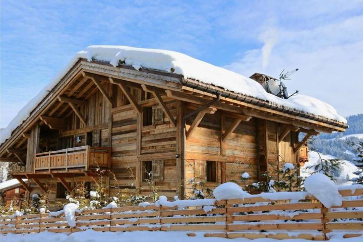 Chalet voor 11 personen, with zwembad and whirlpool as well as sauna and balkon in Oberstdorf