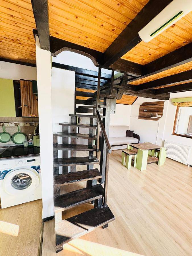 Gîte pour 6 personnes, avec vue et jardin dans Dorna-Arini - 2