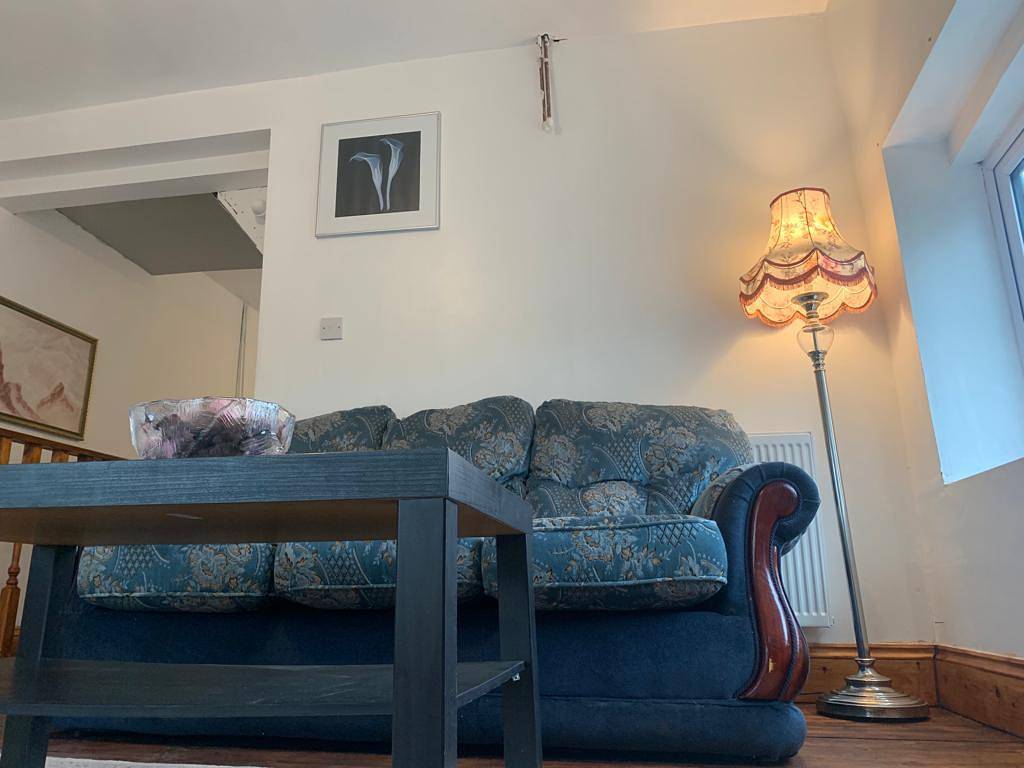 Apartamento vacacional entero, Corner Shop Apartments Sleeps 5 Parking in Stoke-on-Trent, Midlands