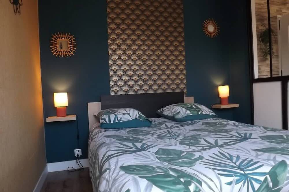 Apartamento entero, Briand : Beautiful bright apartment, near train station, ideal for couple in Charleville-Mézières, Ardenas