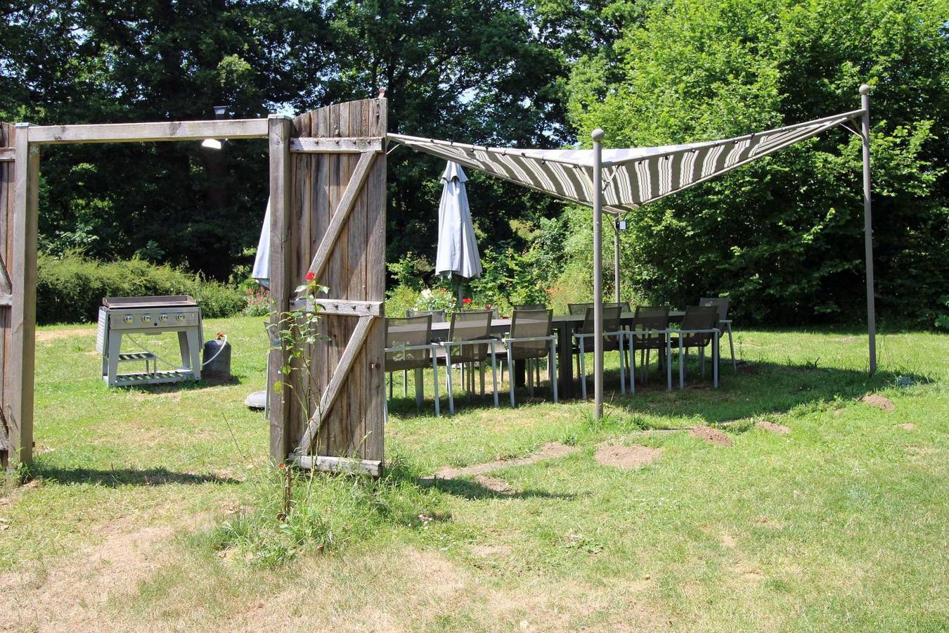 La gare aux oiseaux in Champagnac-la-Rivière, Parc naturel régional Périgord-Limousin