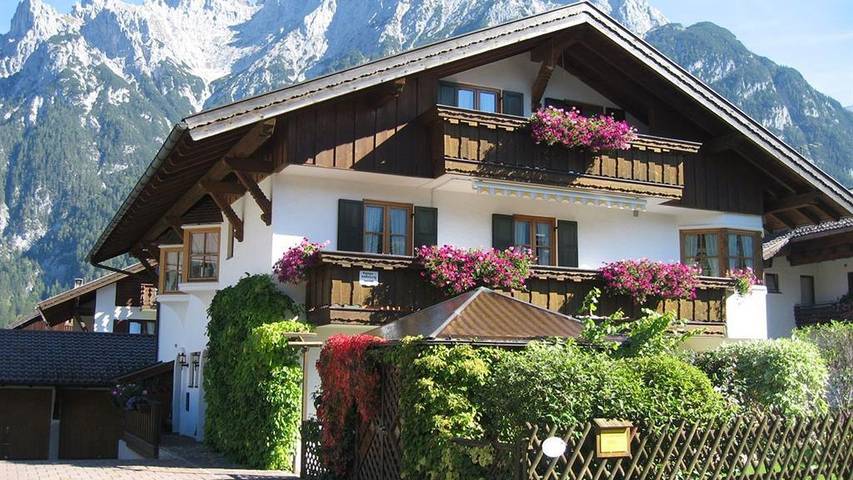Ferienwohnung für 3 Personen, mit Balkon im Mittenwald