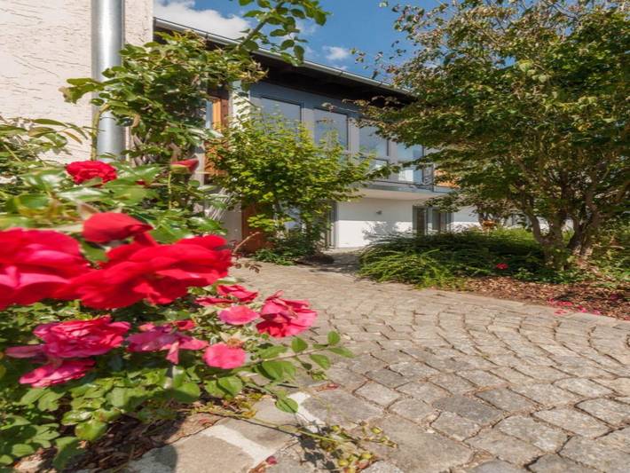 Ferienwohnung für 4 Personen, mit Balkon/Terrasse und Balkon sowie Garten
