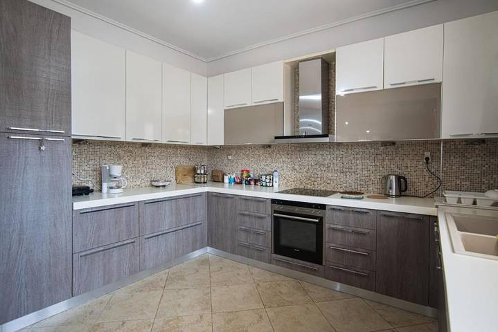 Gîte pour 5 personnes, avec vue et balcon dans Itéa