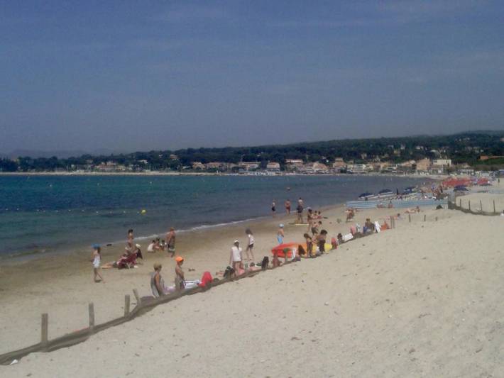 Gîte pour 4 personnes, avec piscine et vue ainsi que jardin et bassin pour enfant à Le Beausset - 4