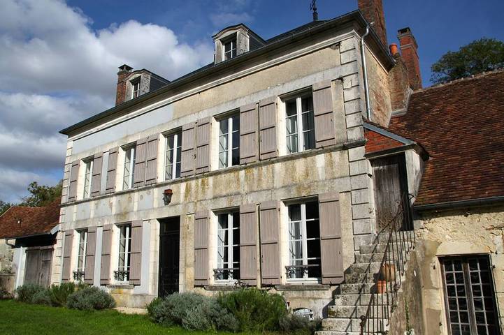 Location de vacances pour 10 personnes, avec Jardin à Bouhy