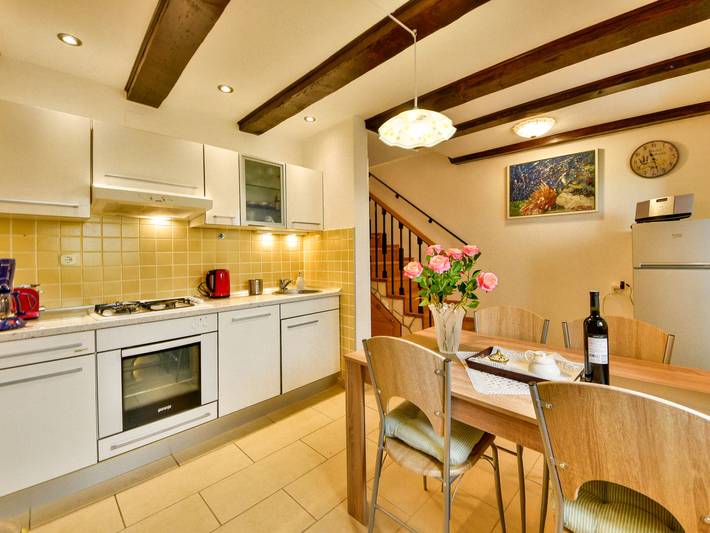 Ferienhaus für 4 Personen, mit Terrasse in Selce - 2