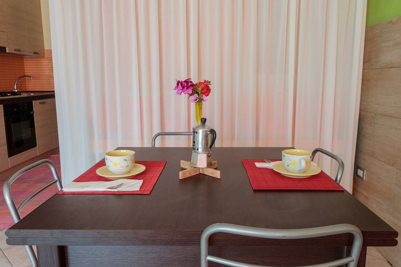 Apartamento entero, Apartamento 'Gradinata Sul Mare' con Wi-Fi y aire acondicionado in Porto Alabe, Tresnuraghes