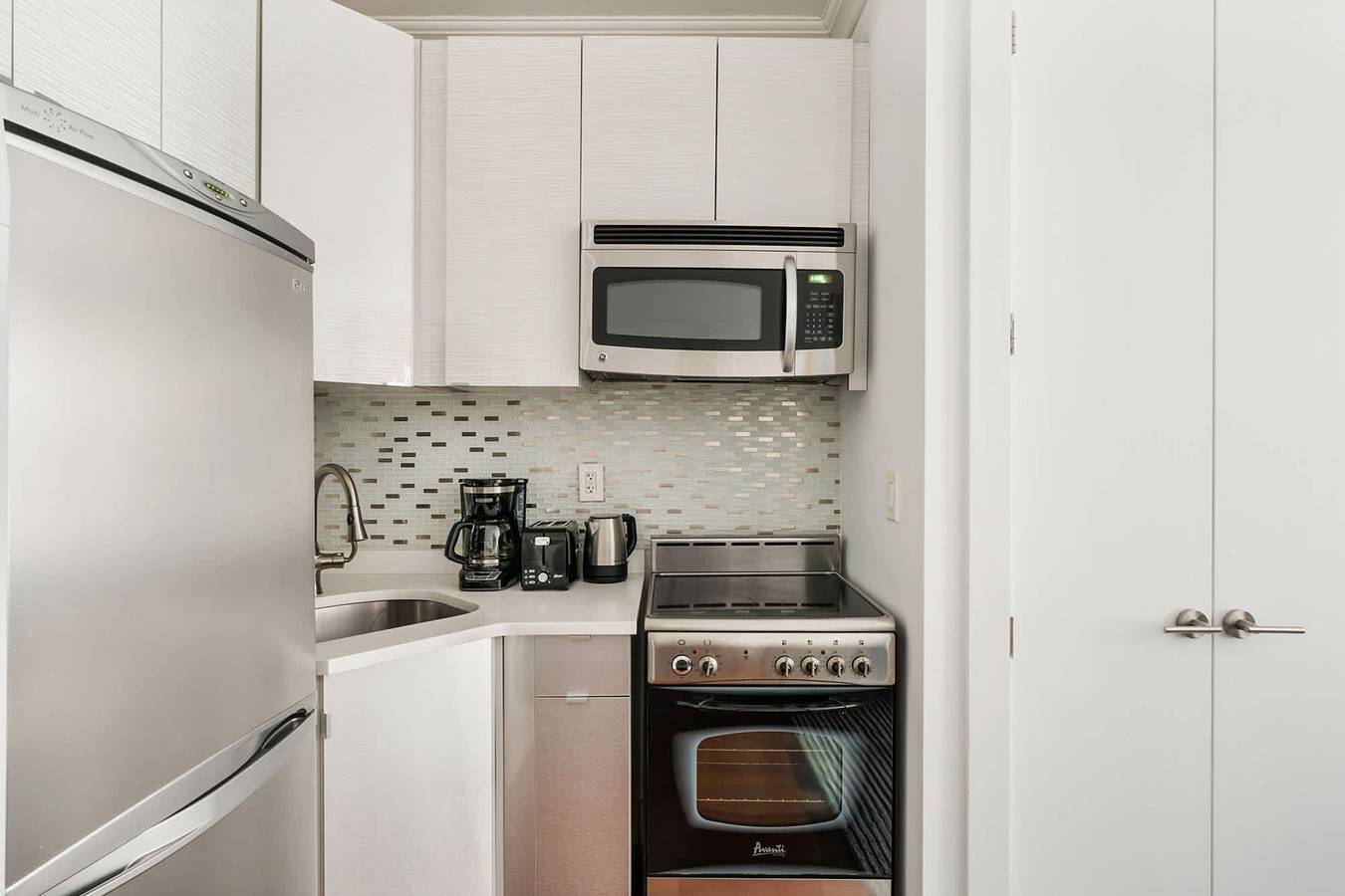 Entire apartment, 24-5  Furnished Studio W D Prime Gramercy in Manhattan, New York City