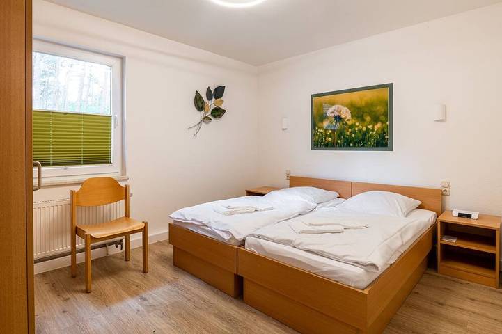 Wohnwagen für 2 Personen, mit Terrasse und Garten, mit Haustier im Altmarkkreis Salzwedel - 4