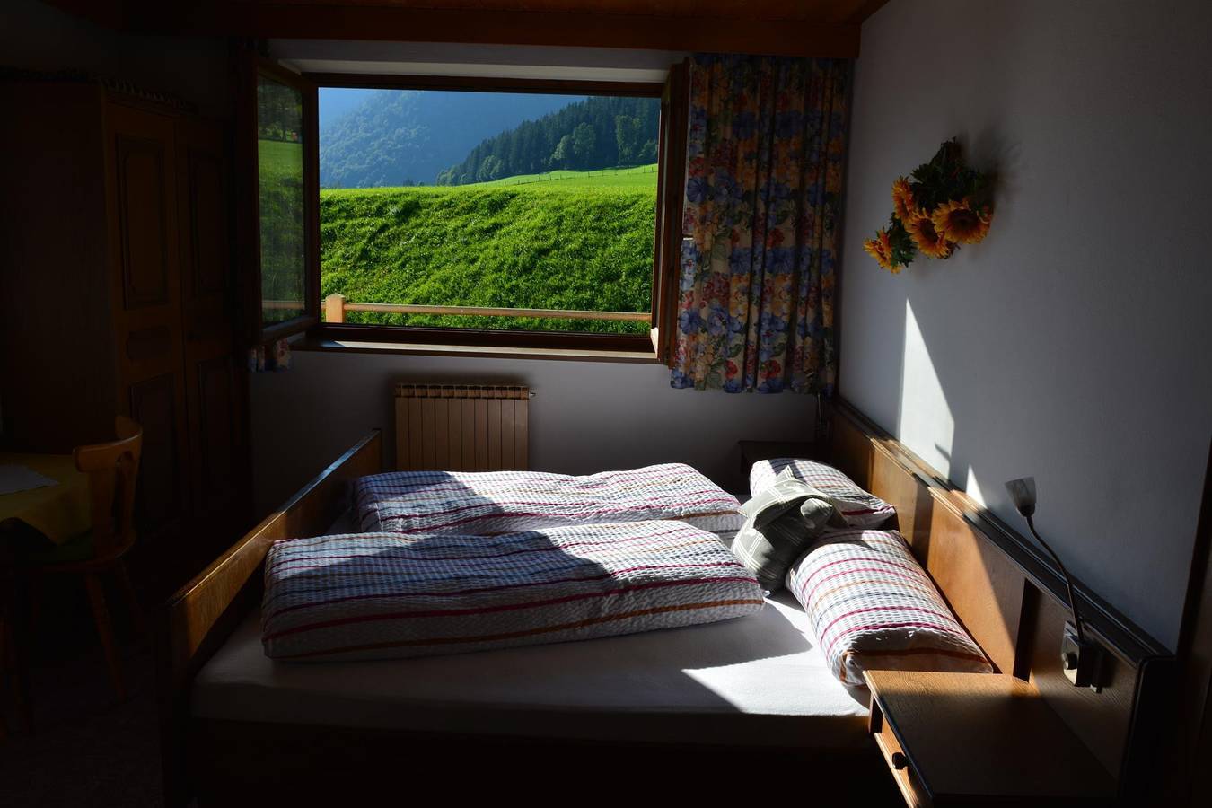 Doppelzimmer mit Bad/Dusche, Wc in Waidring, Chiemgau Alps