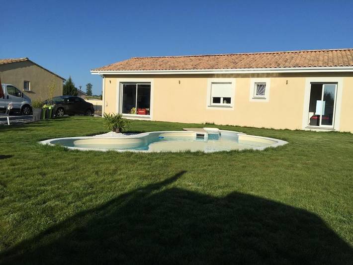 Villa pour 6 personnes, avec jardin et piscine