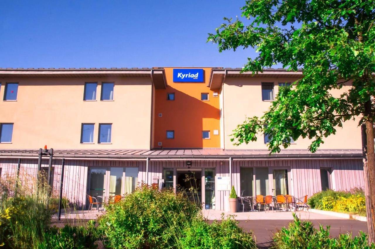 Kyriad Saint Chély d'Apcher - Aire de la Lozère in Albaret-Sainte-Marie, Massif Central