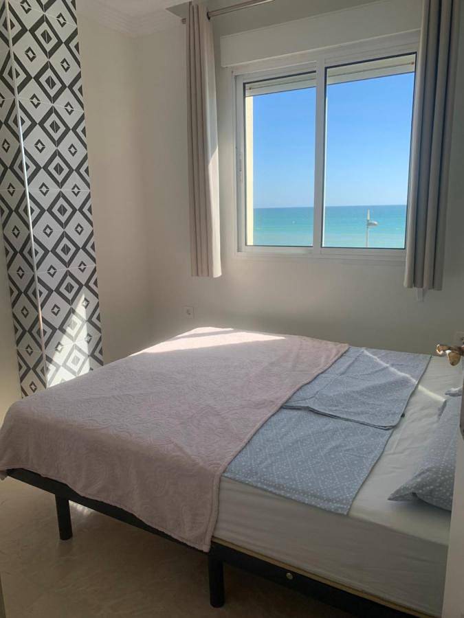 Tente pour 5 personnes, avec Balcon et Terrasse ainsi que Jardin et Bassin pour enfant sur la Costa del Sol - 4