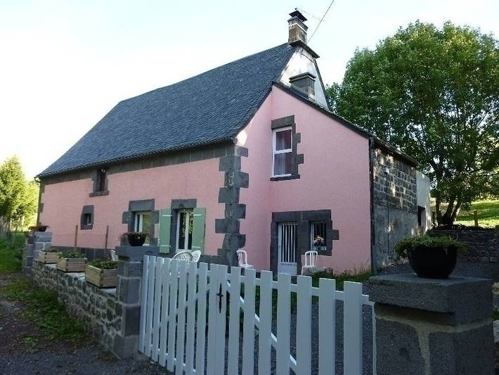 Gîte pour 4 personnes, avec Jardin et Vue à Mont-Dore