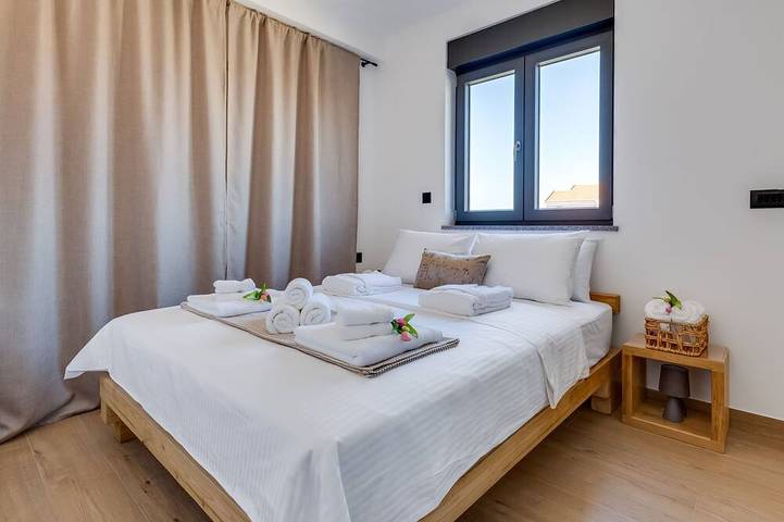 Ferienhaus für 12 Personen, mit Pool, mit Haustier in Povljana - 4