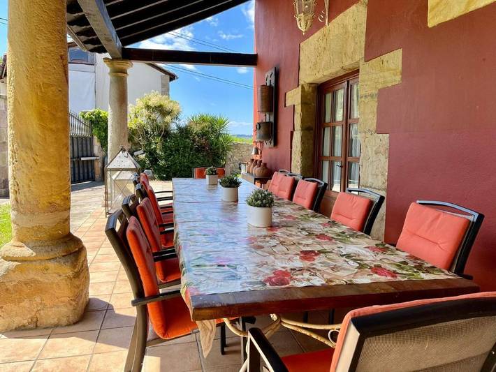 Casa rural para 14 personas, con jardín además de piscina y balcón en Comarca de Santander - 4