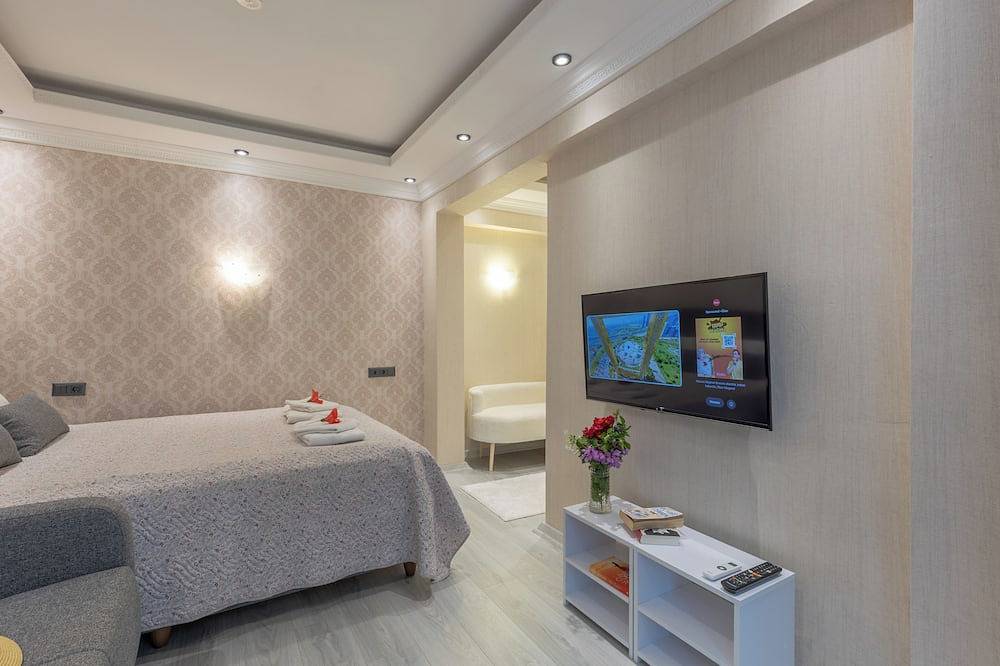 Entire apartment, Charming 1-Bedroom Apartment in the Heart of Kemer in Kemer, Antalya Province