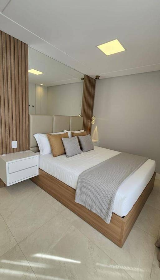 Ferienwohnung für 8 Personen, mit Ausblick und Sauna sowie Pool - 1