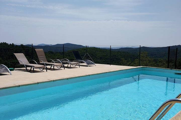Maison de vacances pour 8 personnes, avec terrasse et jacuzzi